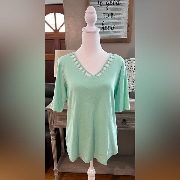 NWT Karen Scott Cutout Tee - Picture 1 of 6